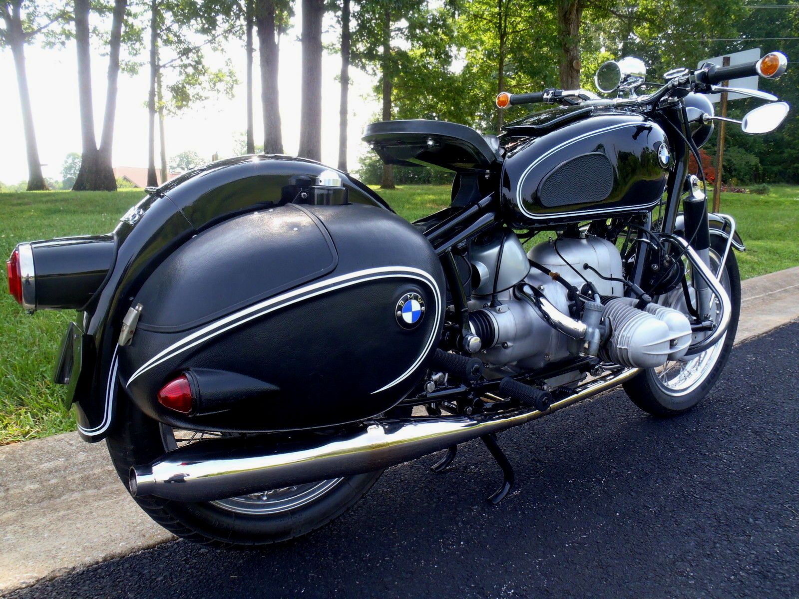 BMW R69S Motorcycle Rental in Los Angeles. BMW R69S Motorcycle Rental for Commercial Studio Shoots. Classic Motorcycle Rentals.